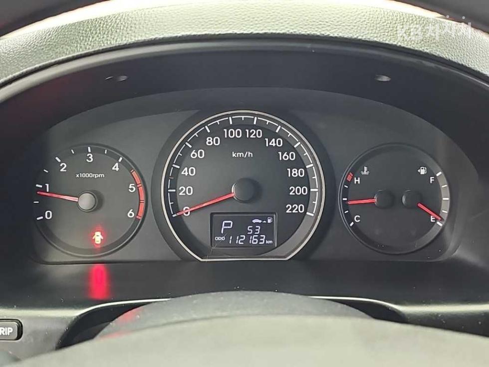 Hyundai Starex — miniaturë 6