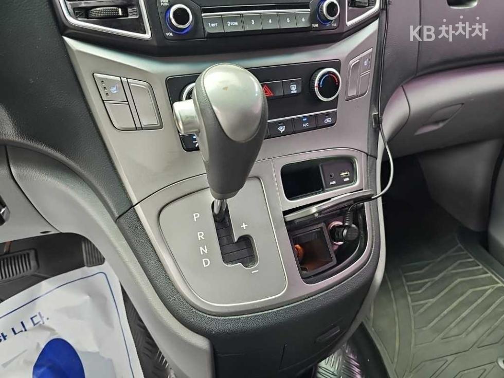 Hyundai Starex — miniaturë 8