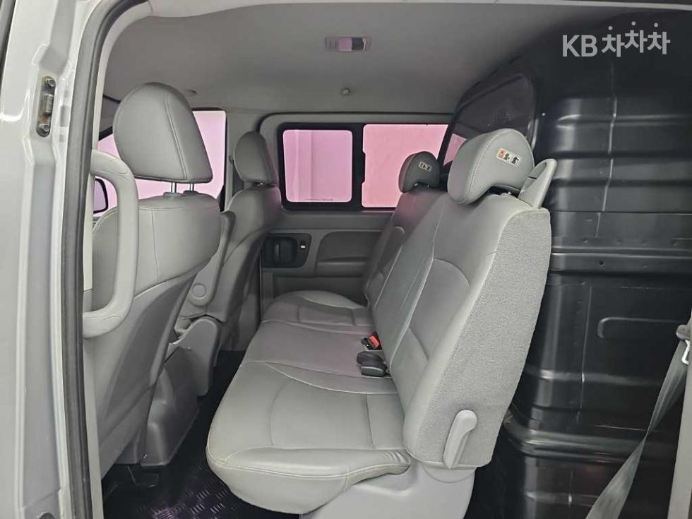 Hyundai Starex — miniaturë 12