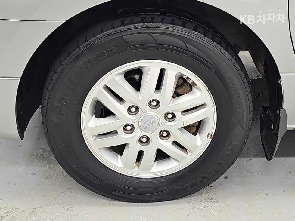 Hyundai Starex — miniaturë 18