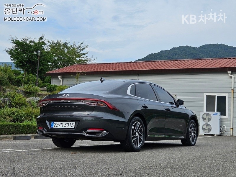 Hyundai Grandeur — miniaturë 4