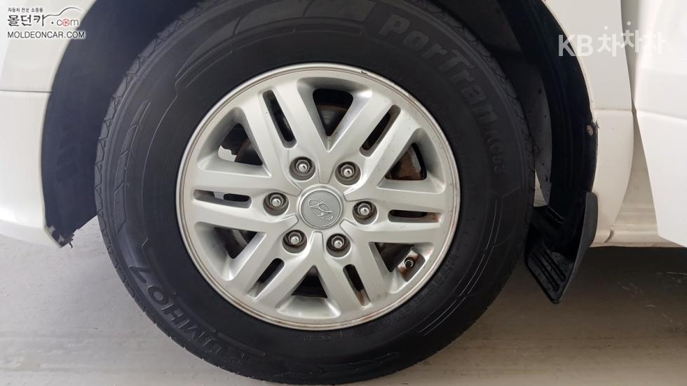 Hyundai Starex — miniaturë 6