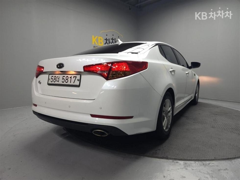 Kia K5 — miniaturë 5