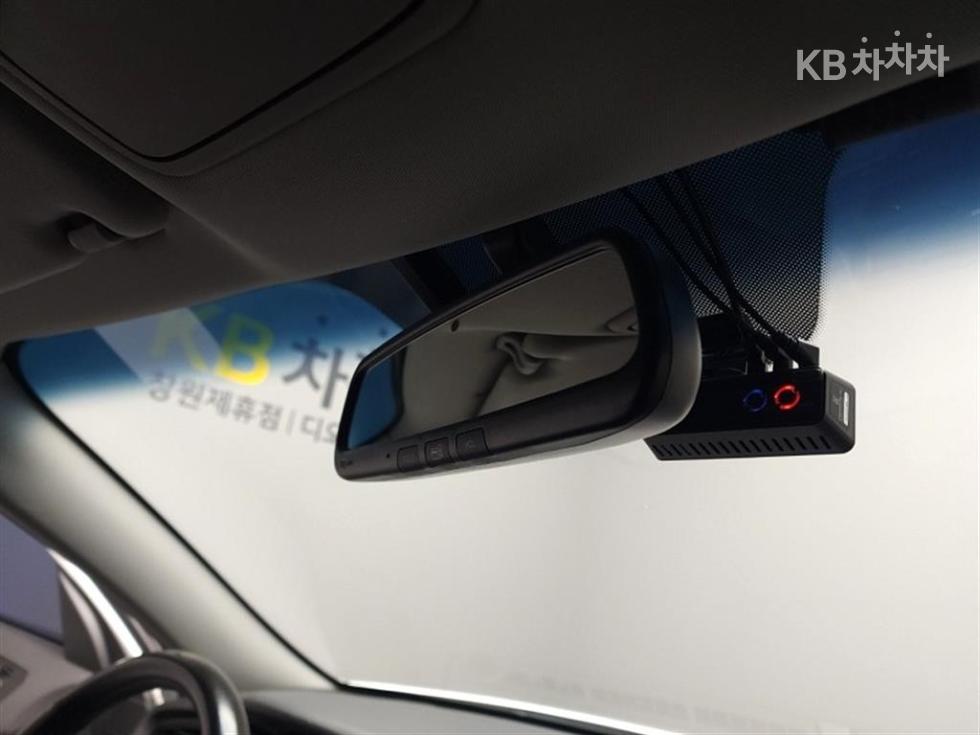 Kia K5 — miniaturë 16