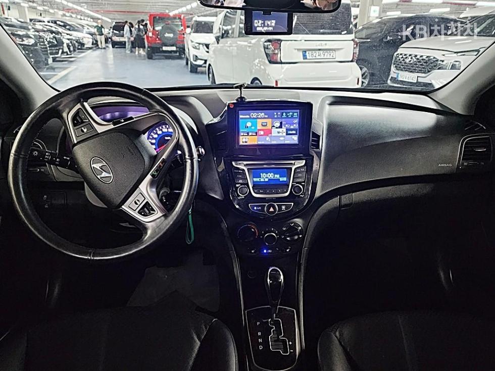 Hyundai Accent — miniaturë 6