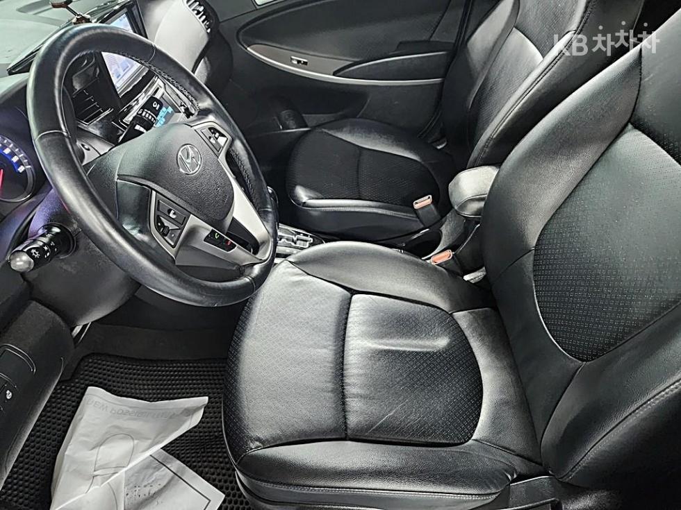Hyundai Accent — miniaturë 14