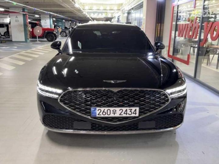 Genesis G90 3.5T 기본형 — foto 1
