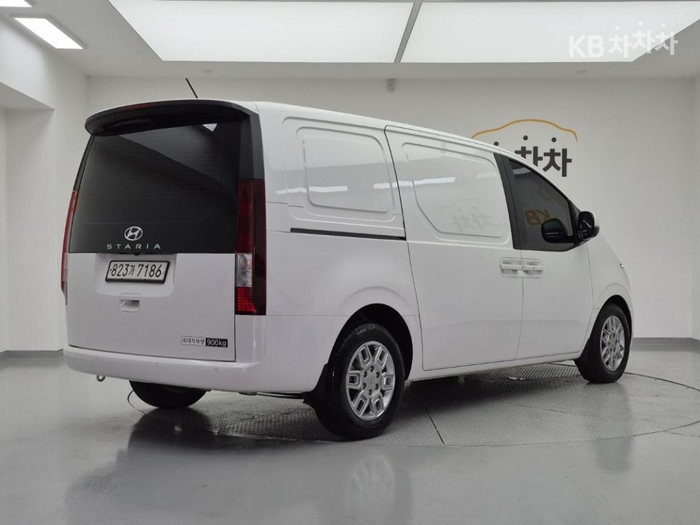 Hyundai Staria — miniaturë 4