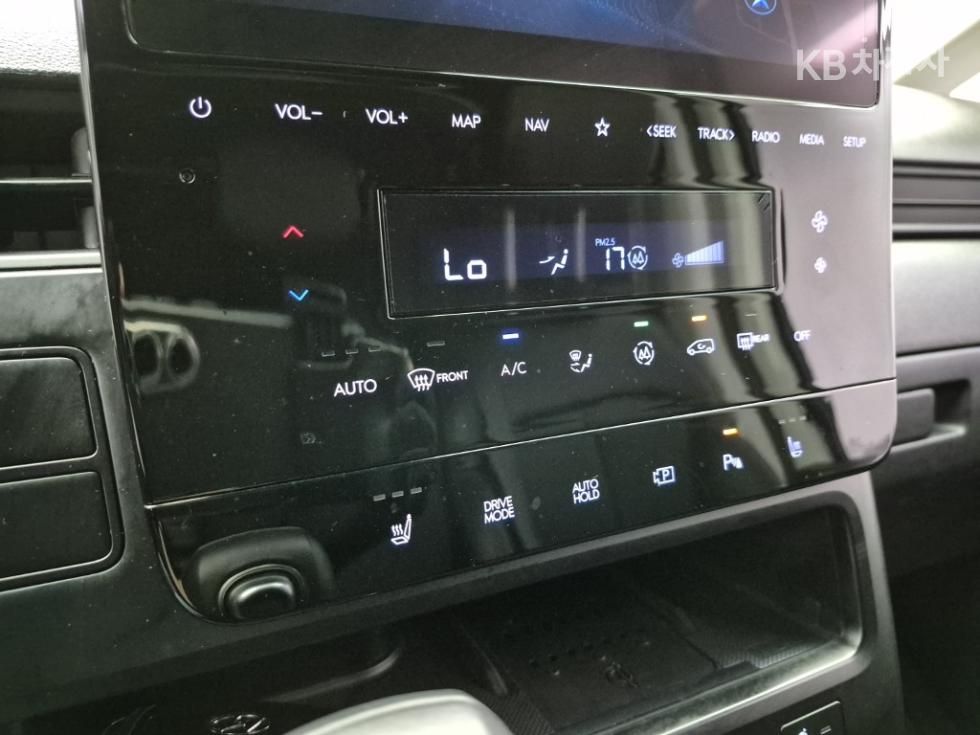 Hyundai Staria — miniaturë 10