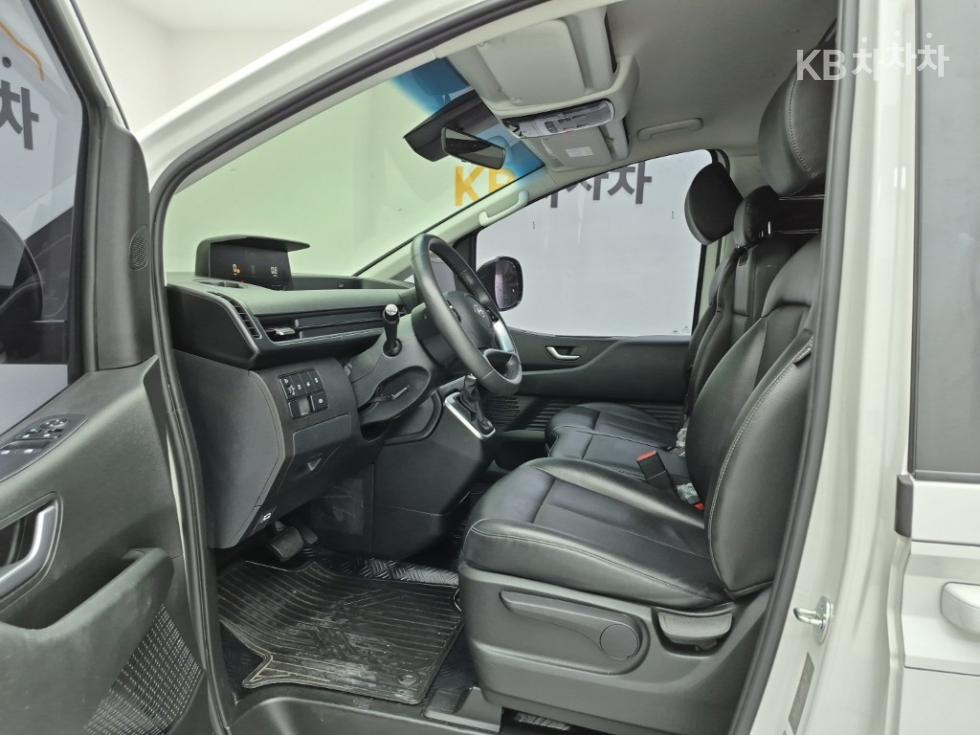 Hyundai Staria — miniaturë 11