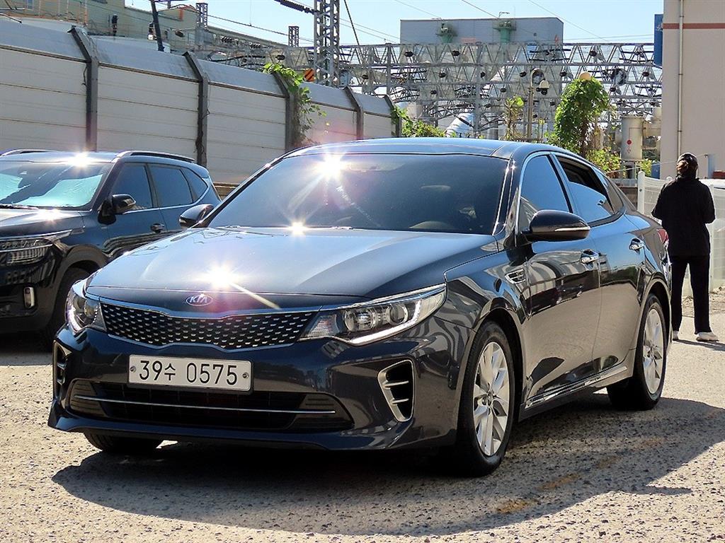 Kia K5 — miniaturë 2