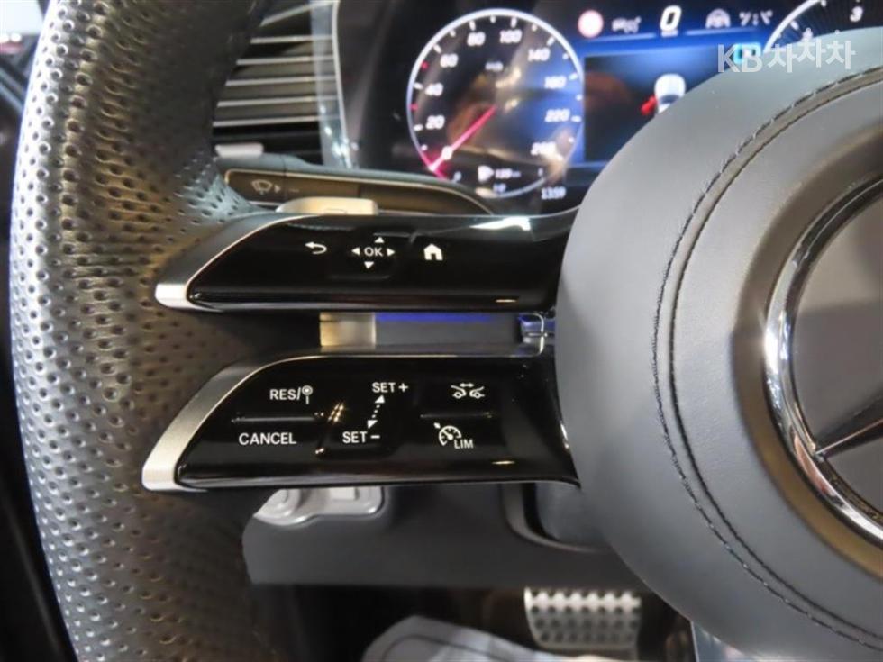 Mercedes-Benz GLE — miniaturë 11
