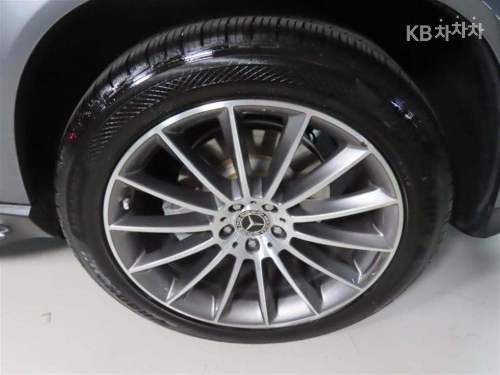 Mercedes-Benz GLE — miniaturë 16