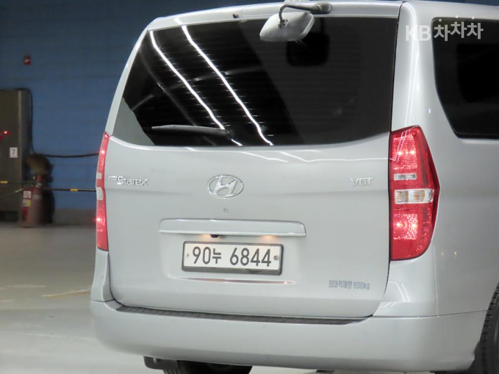 Hyundai Starex — miniaturë 17