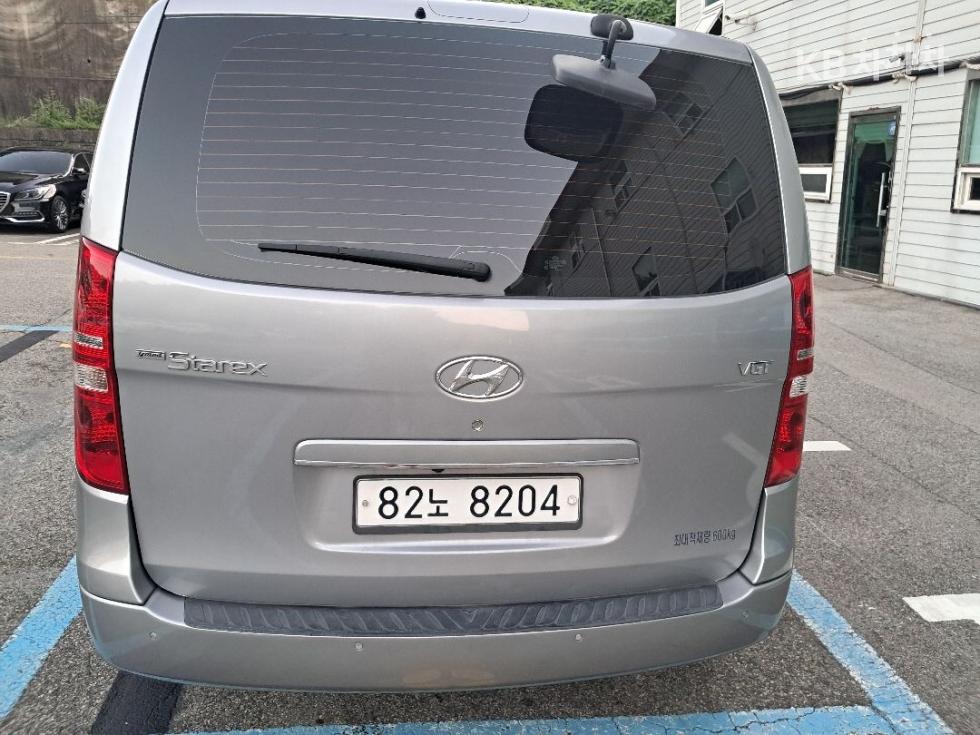 Hyundai Starex — miniaturë 3
