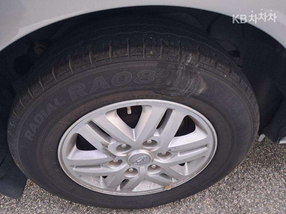 Hyundai Starex — miniaturë 8