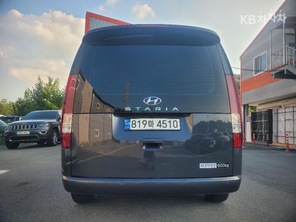 Hyundai Staria — miniaturë 3