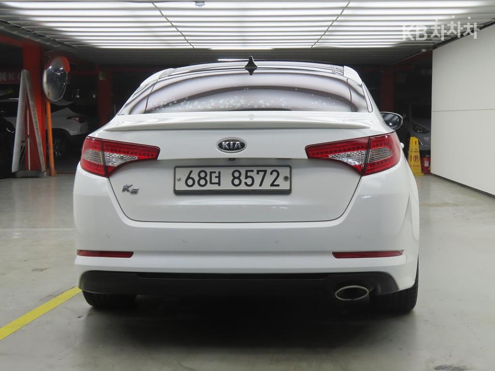 Kia K5 — miniaturë 3