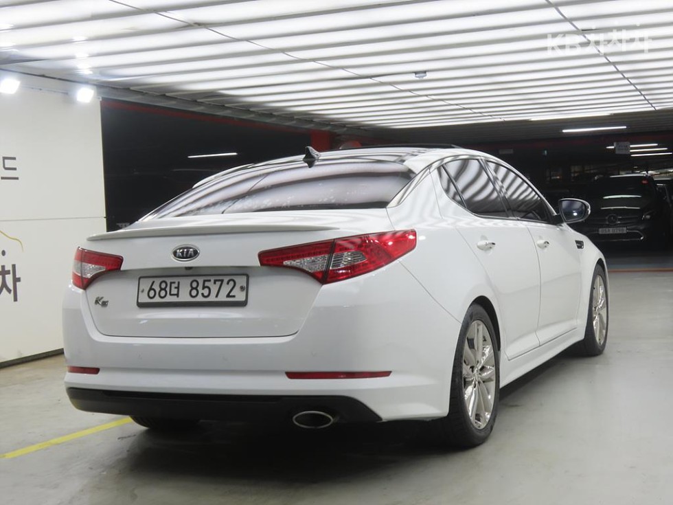 Kia K5 — miniaturë 4