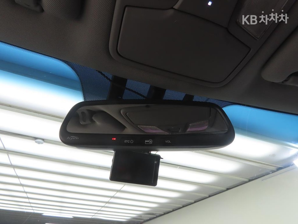 Kia K5 — miniaturë 12