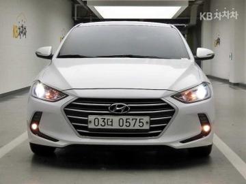 Hyundai Avante 1.6 GDi 스마트 — foto 1
