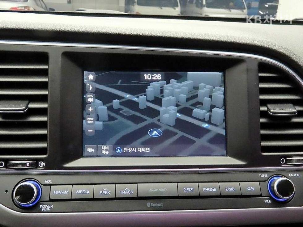 Hyundai Avante — miniaturë 9
