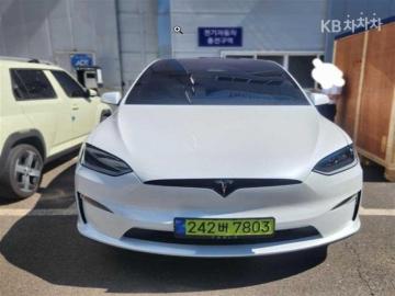 Tesla Model X AWD — foto 1