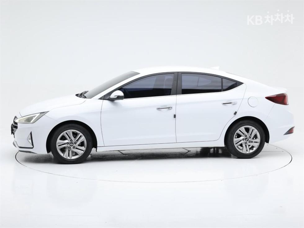 Hyundai Avante — miniaturë 3