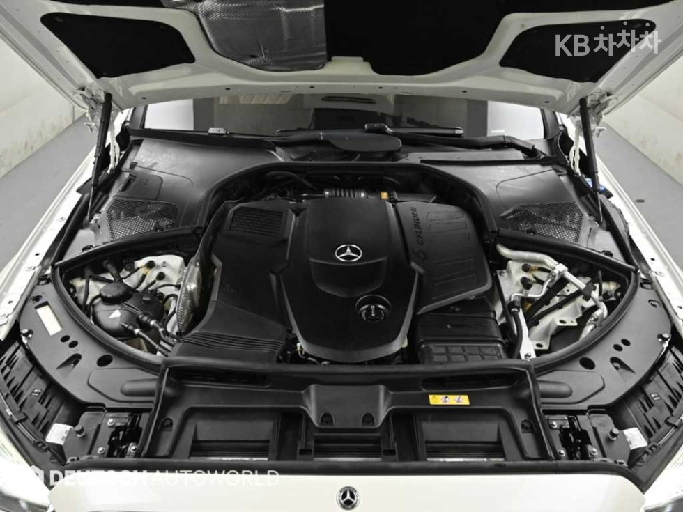 Mercedes-Benz S-klasse — miniaturë 7