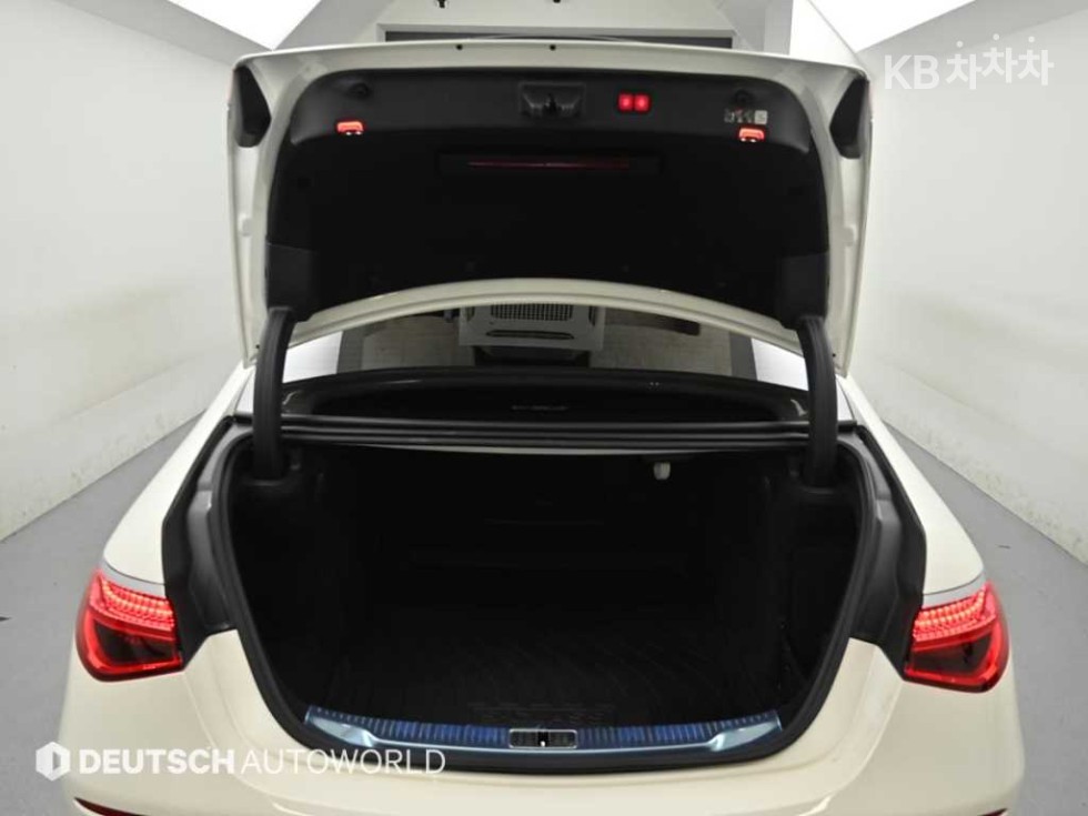 Mercedes-Benz S-klasse — miniaturë 20