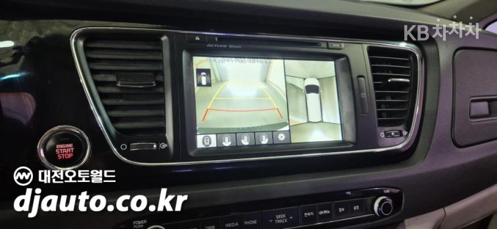 Kia Carnival — miniaturë 18