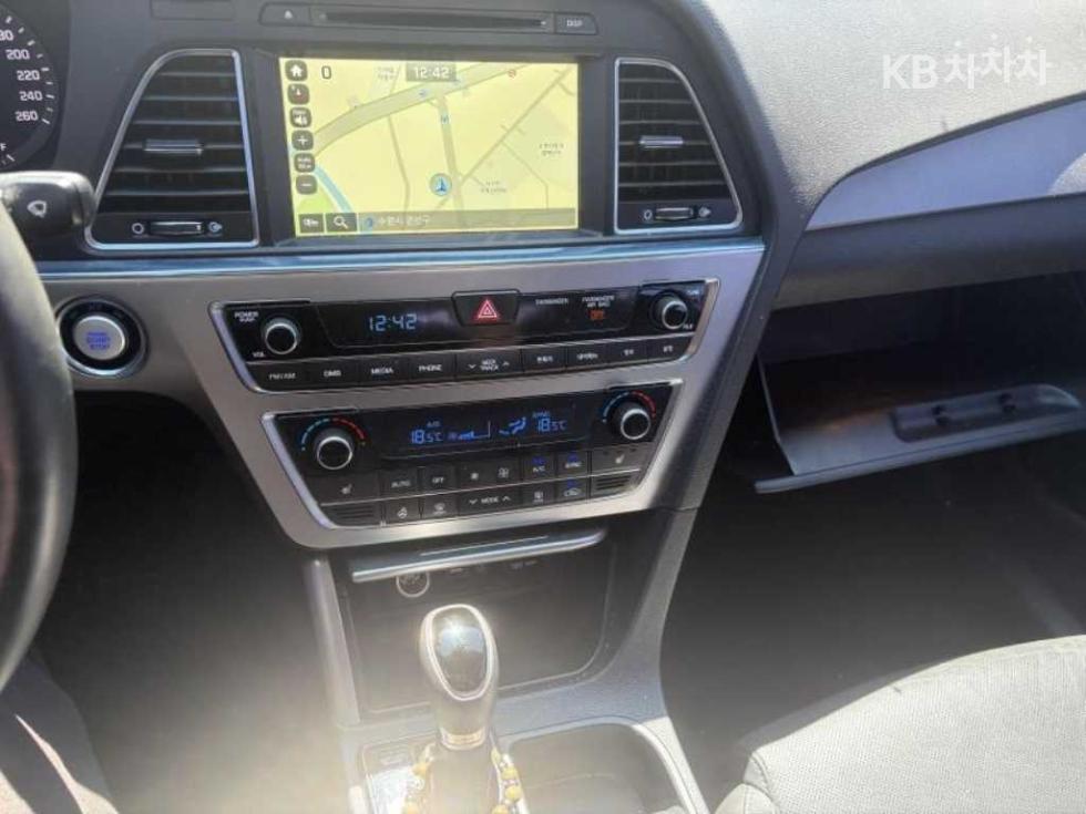Hyundai Sonata — miniaturë 9