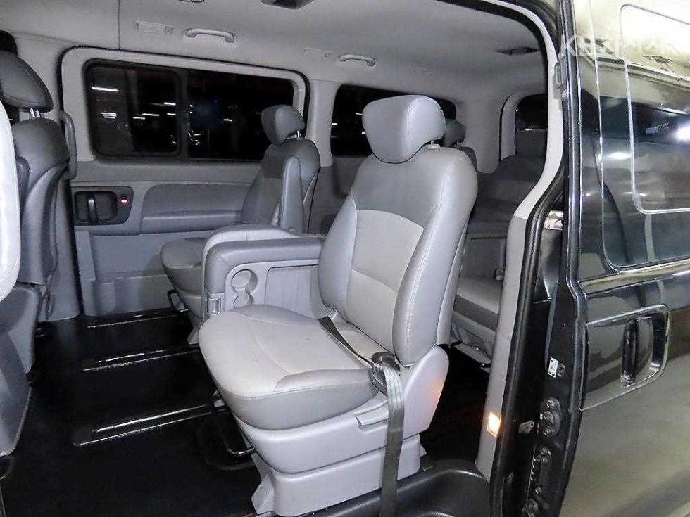 Hyundai Starex — miniaturë 7