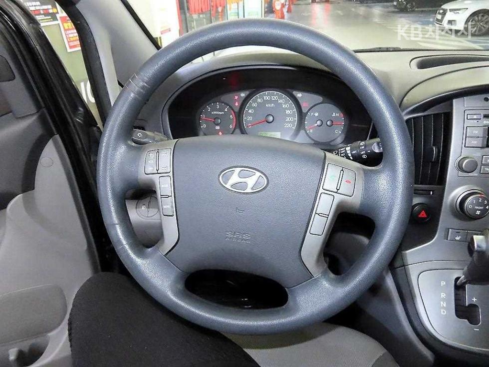Hyundai Starex — miniaturë 8