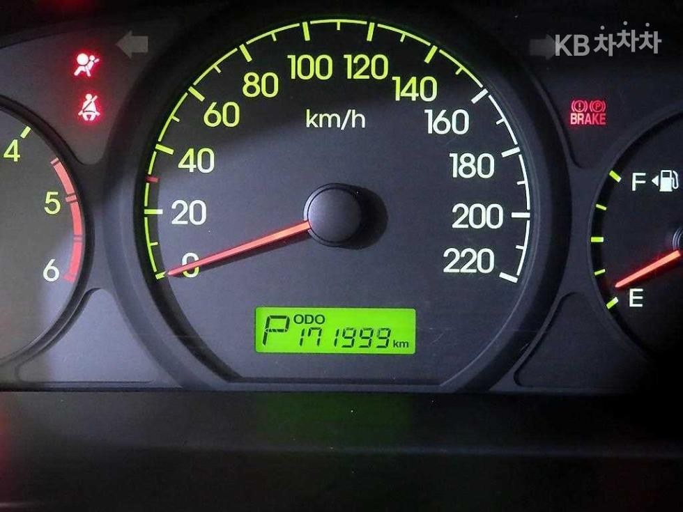 Hyundai Starex — miniaturë 9
