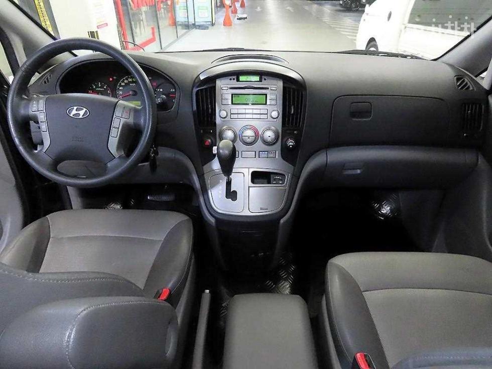 Hyundai Starex — miniaturë 10