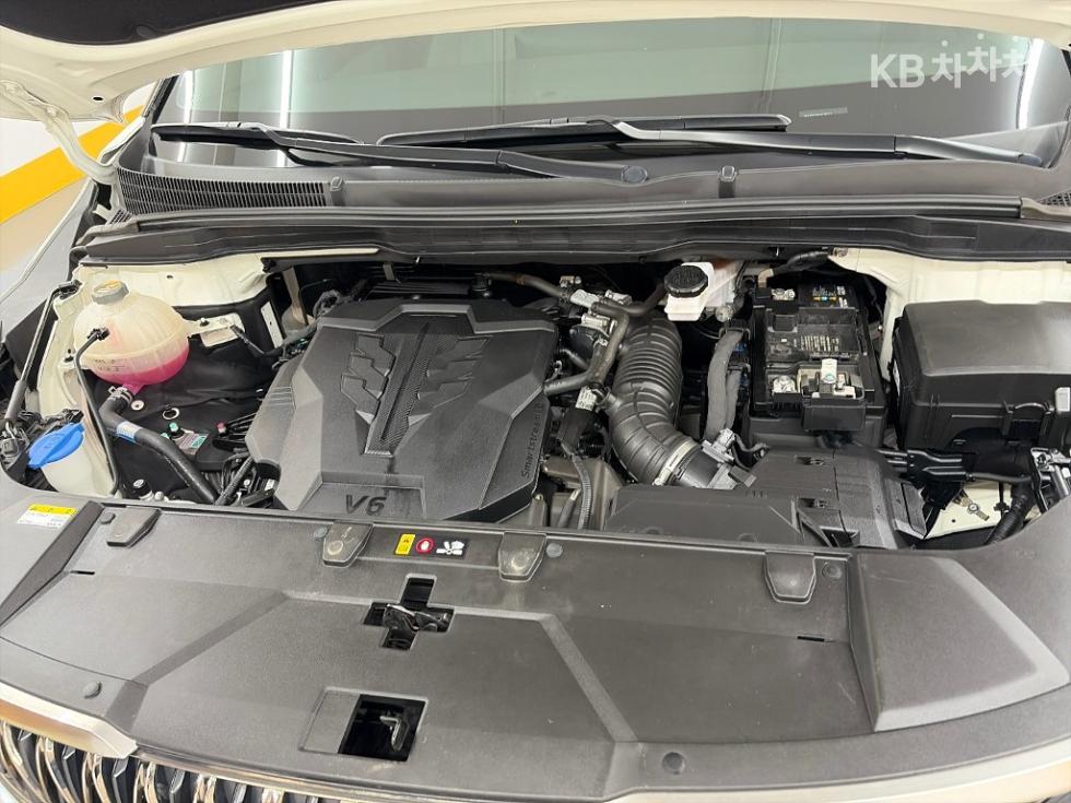 Kia Carnival — miniaturë 5