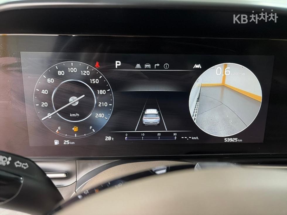 Kia Carnival — miniaturë 6
