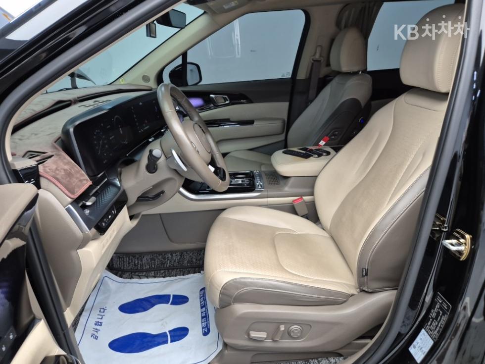 Kia Carnival — miniaturë 11