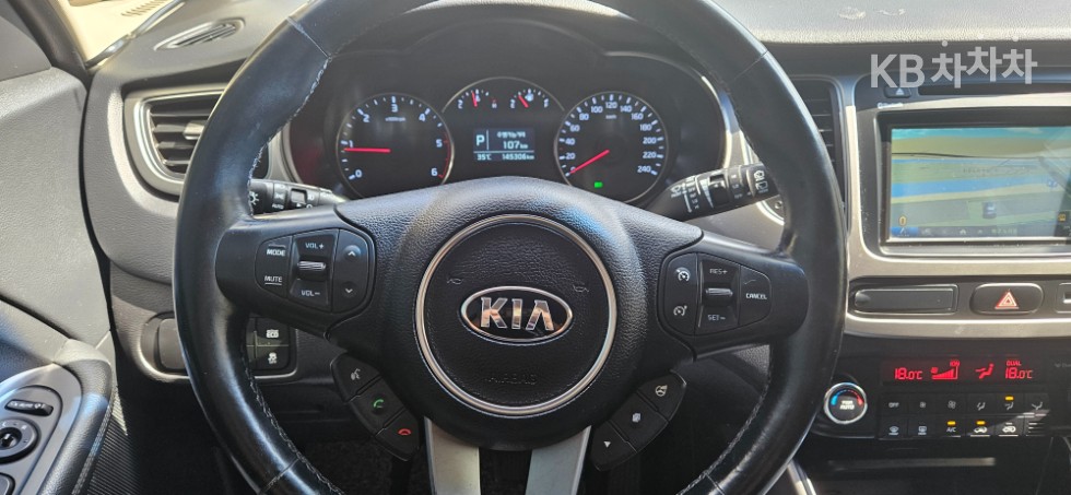 Kia Carens — miniaturë 8