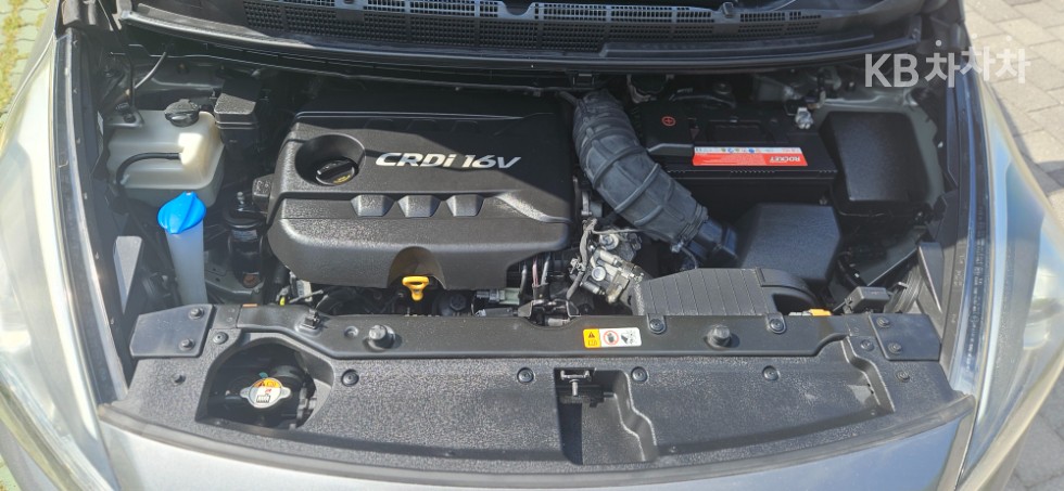 Kia Carens — miniaturë 21