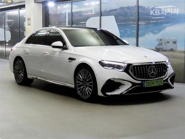 Mercedes-Benz E-klasse AMG E53 Hybrid 4Matic+ 기본형 — foto 1