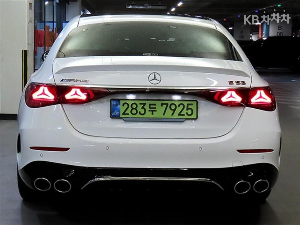 Mercedes-Benz E-klasse — miniaturë 5