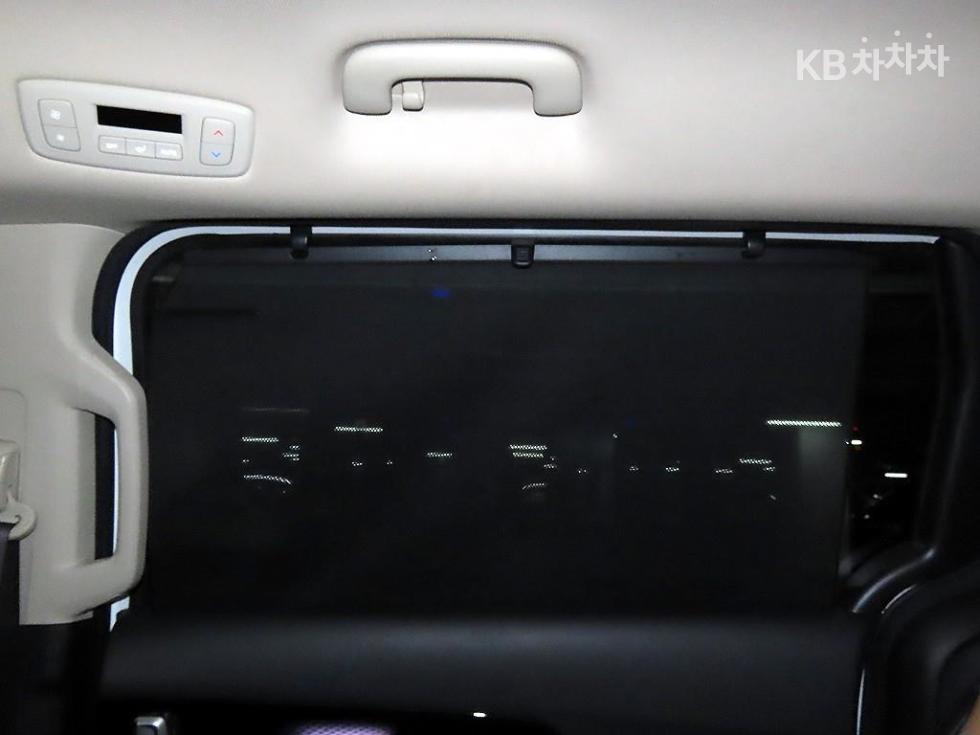 Kia Carnival — miniaturë 13