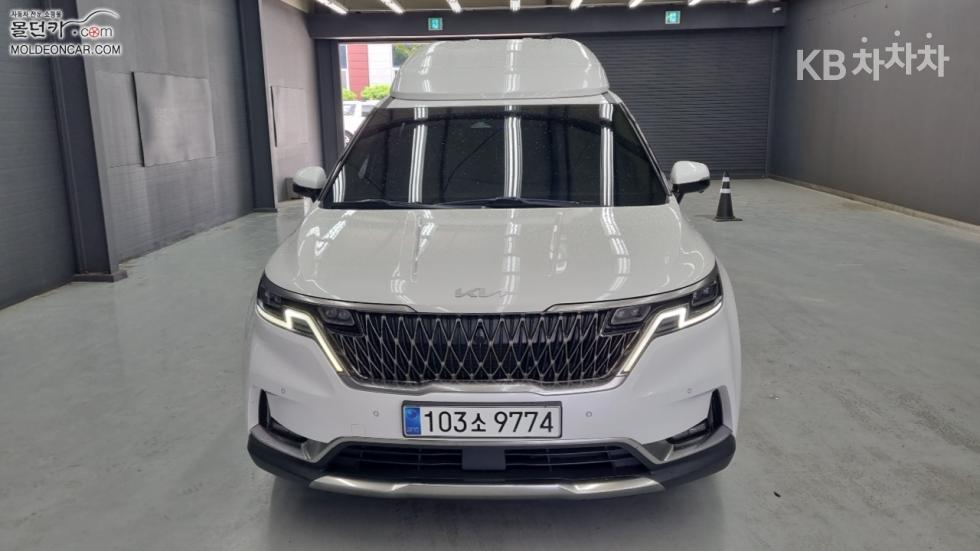 Kia Carnival — miniaturë 3