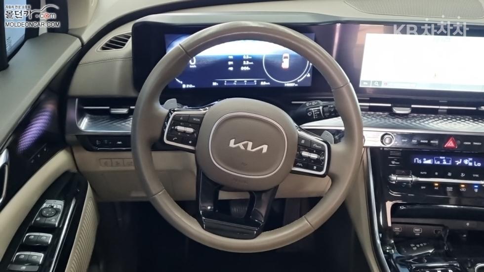 Kia Carnival — miniaturë 11
