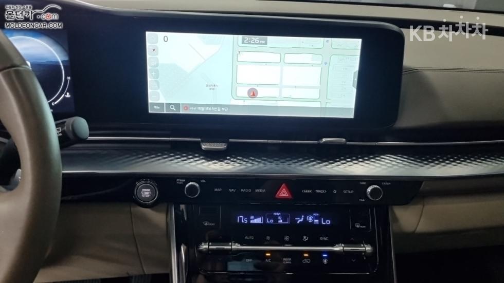 Kia Carnival — miniaturë 12