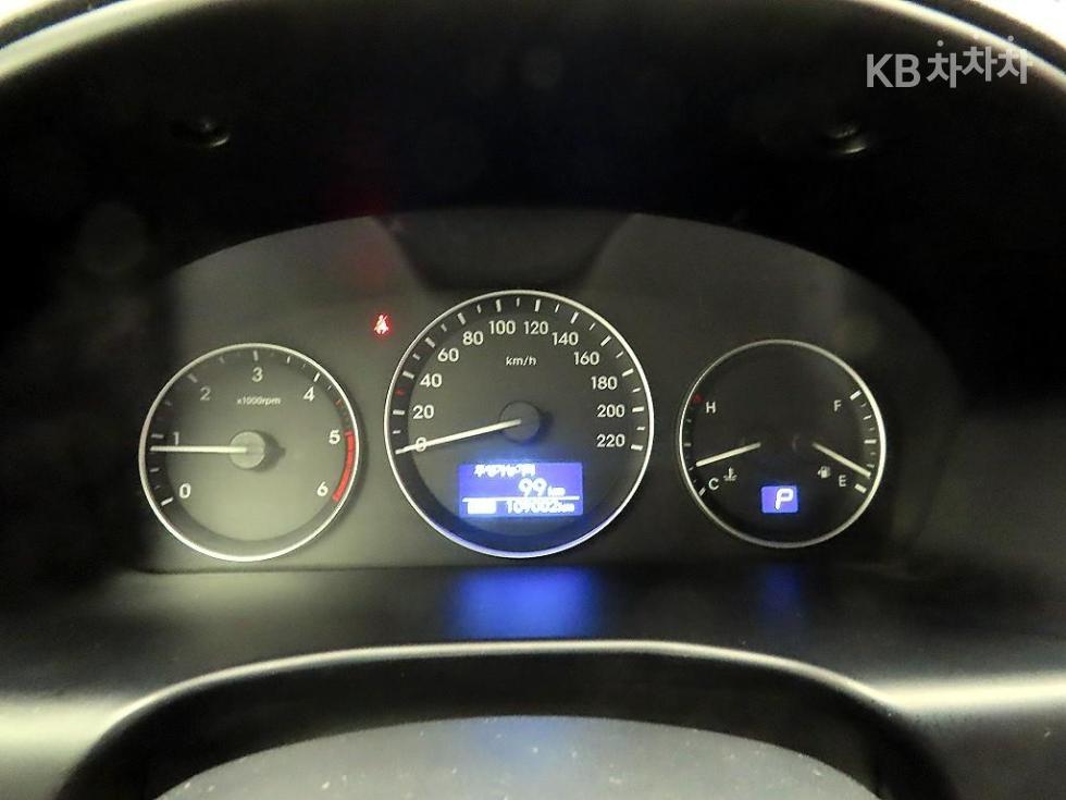 Hyundai Starex — miniaturë 6