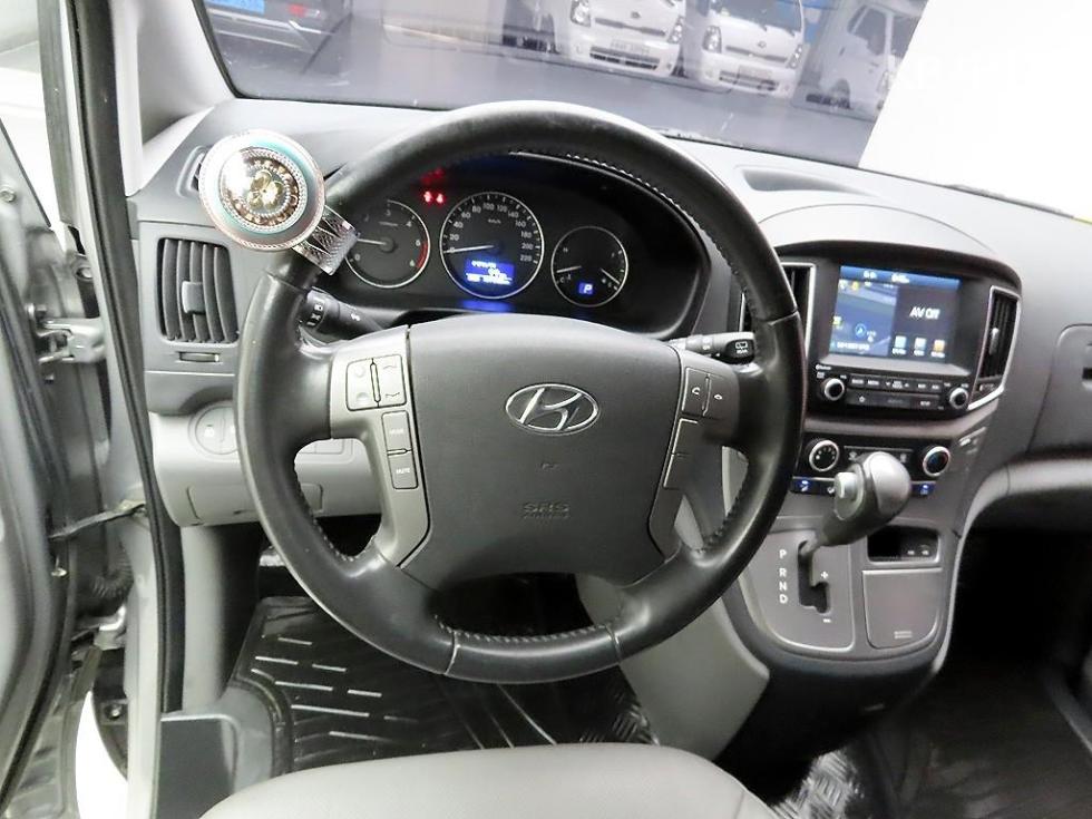 Hyundai Starex — miniaturë 7