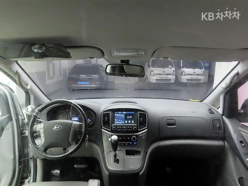 Hyundai Starex — miniaturë 8